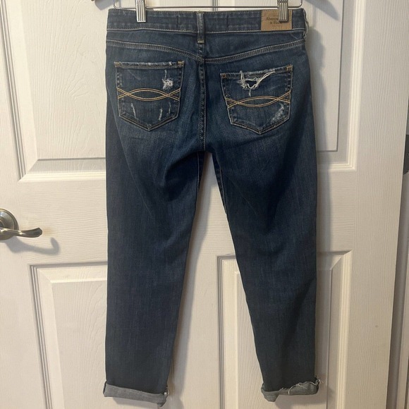 Abercrombie & Fitch Distressed Embroidered Flowers Regular Blue Jeans 25X31 - Picture 4 of 10